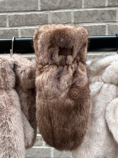 Fäustlinge aus Kunstpelz