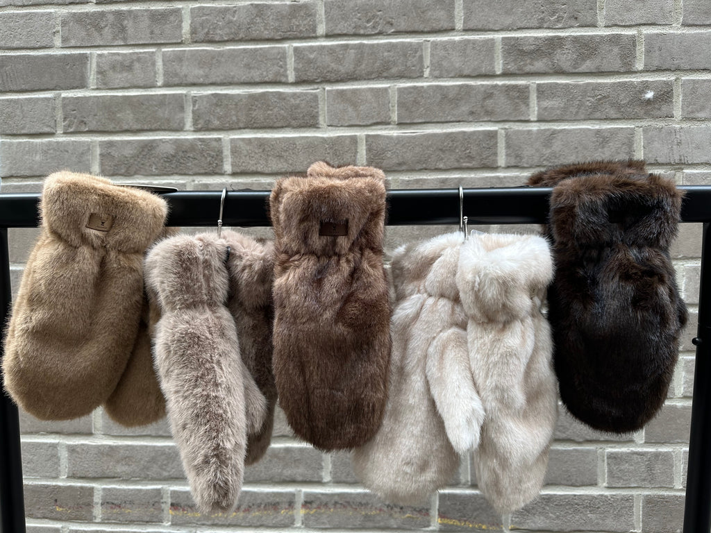 Fäustlinge aus Kunstpelz